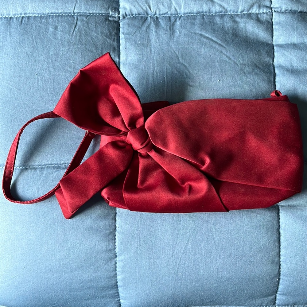White House Black Market red Wristlet